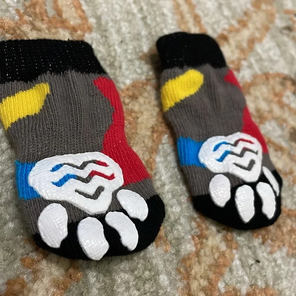 Set of 4 X-Small/Small Pets Sport Gear Dog Socks With Rubber Bottom & Knit Body